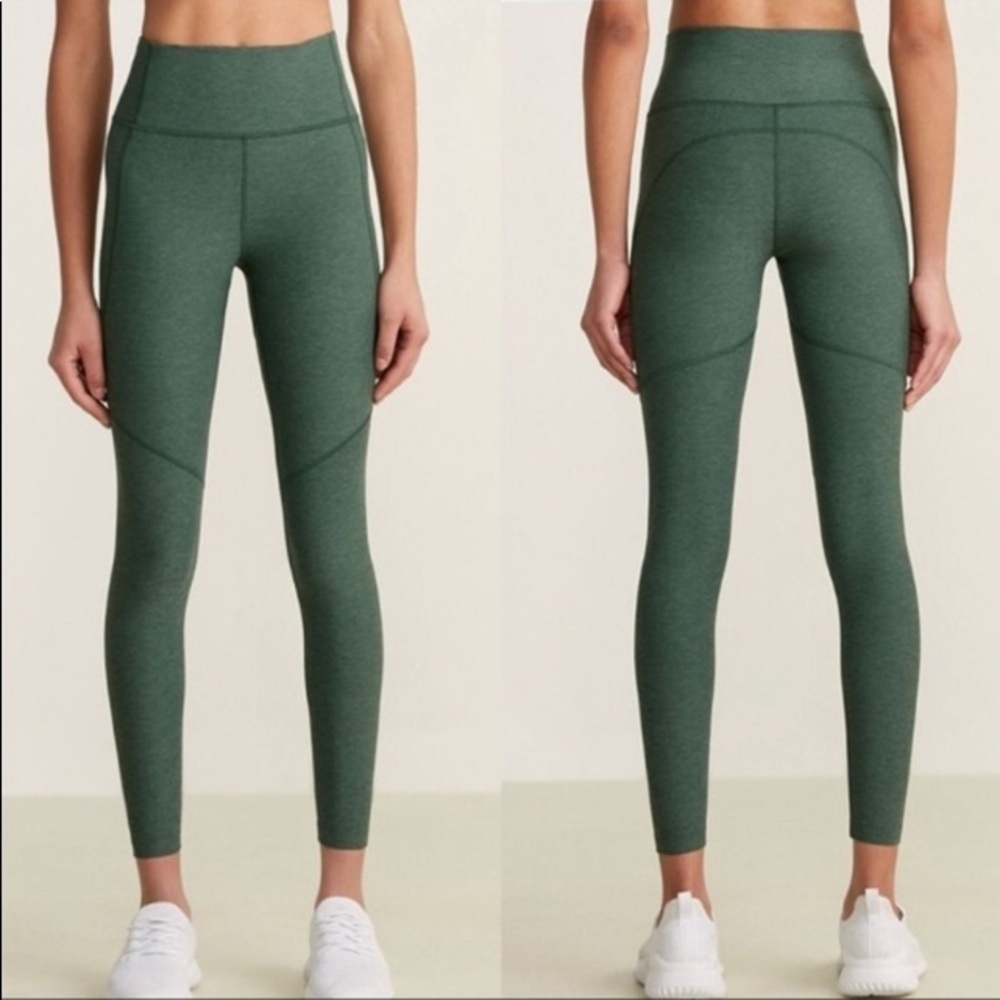 Outdoor Voices Warm-up Legging Hunter Green Sz Medium Athleisure workout gym